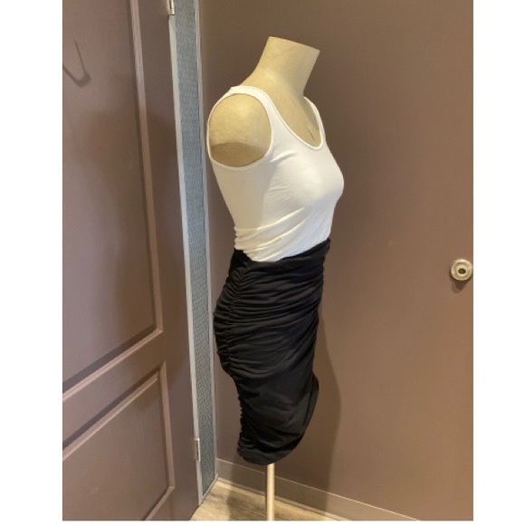 Rushed, convertible tube top & skirt - Picture 5 of 5